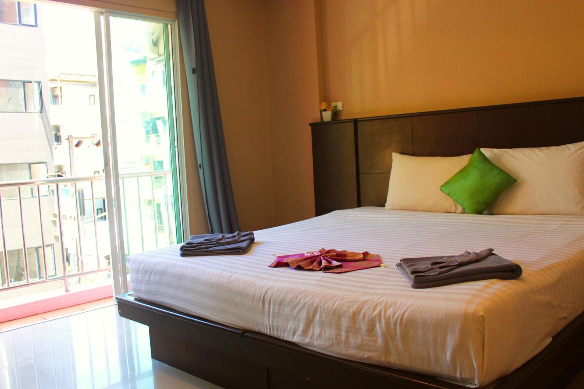 Hollywood Inn Hotel Patong Luaran gambar