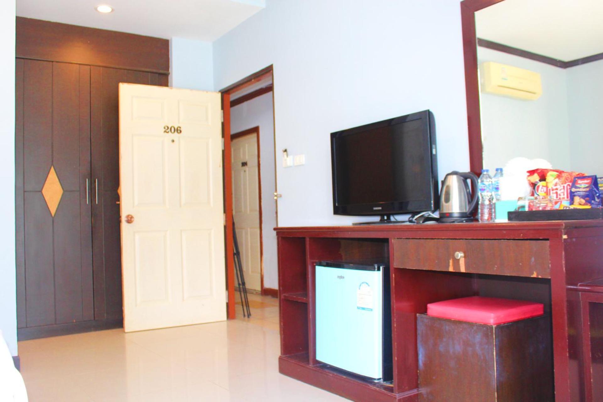 Hollywood Inn Hotel Patong Luaran gambar