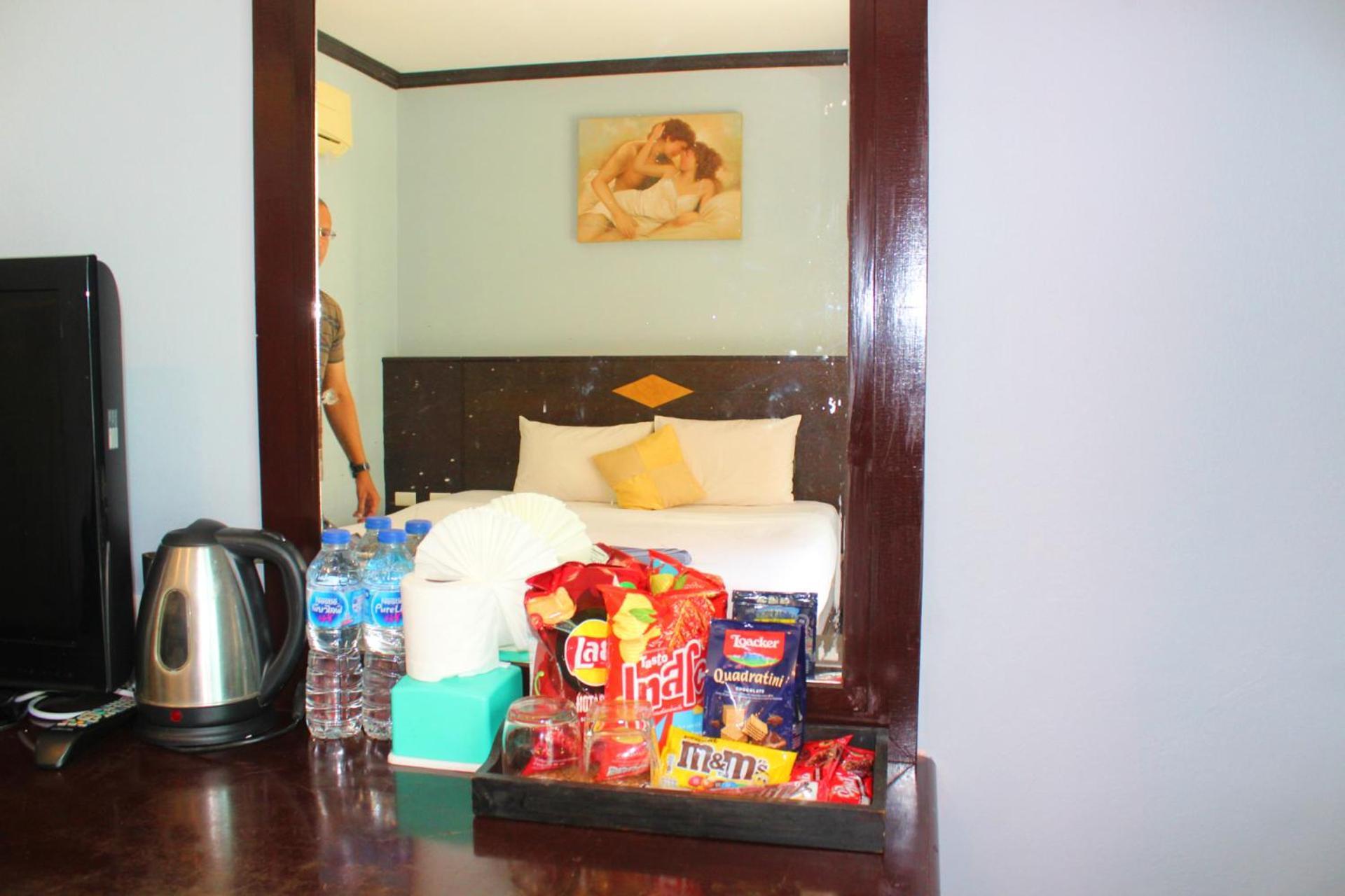 Hollywood Inn Hotel Patong Luaran gambar